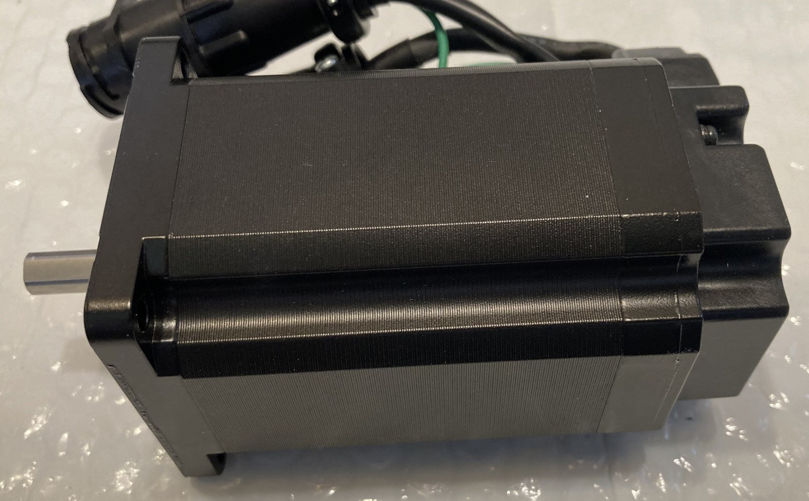 Sanyo Denki 103F7853-70XE43 StepSyn Stepping Motor 70V 2.5kg IP67 High Torque