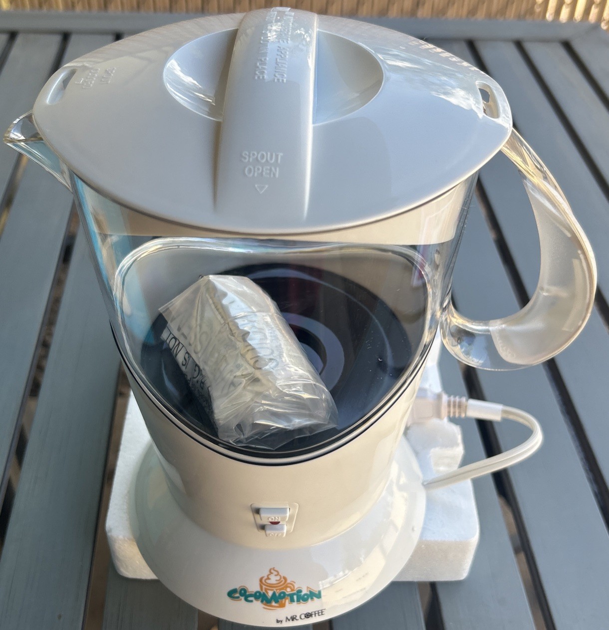 Mr. Coffee Cocomotion HC4 Automatic Hot Chocolate Maker 4 Cup New In Open Box
