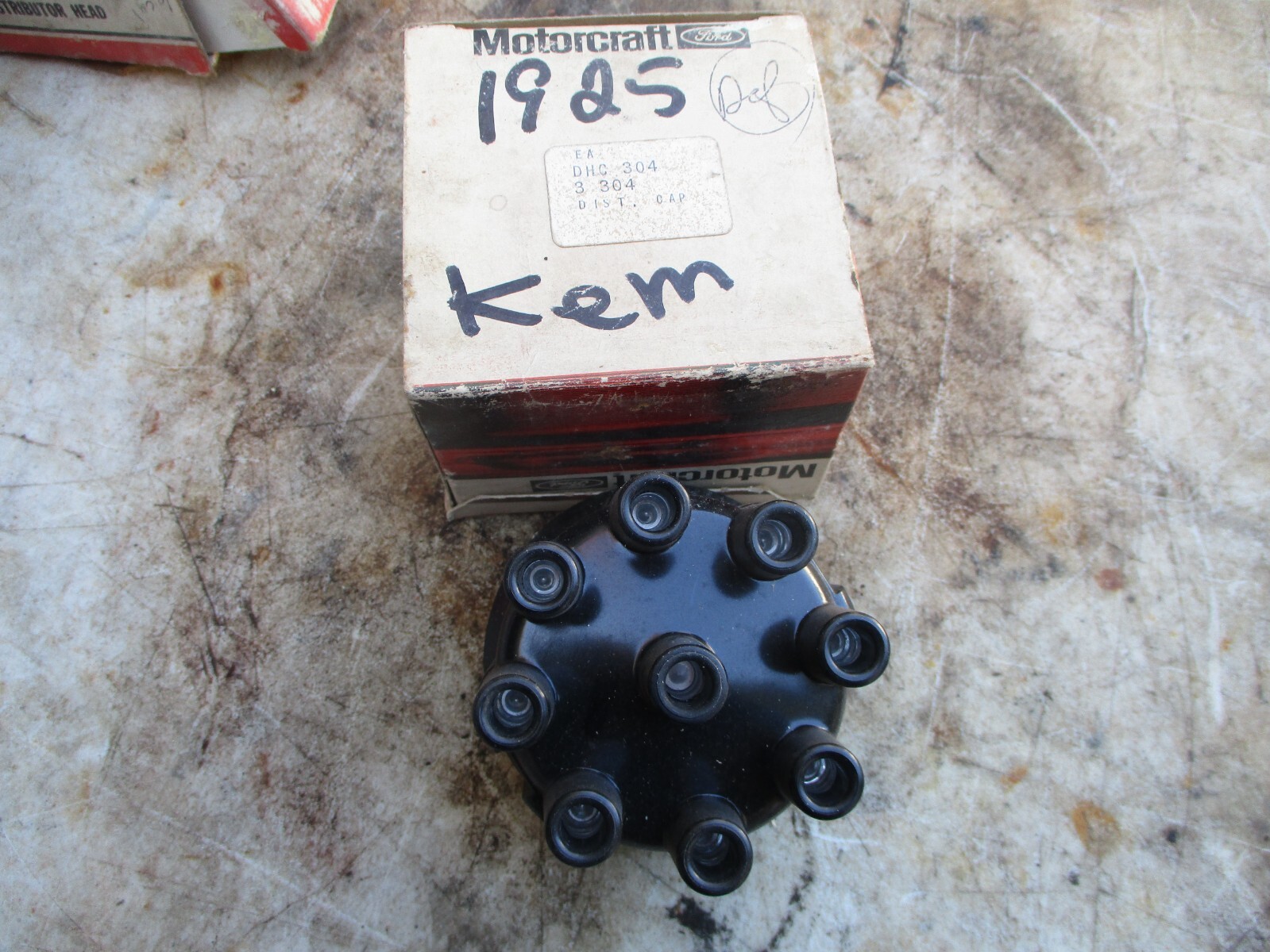 DHC-304 Distributor Cap NORS IK KEM 1925 8 CYLINDER