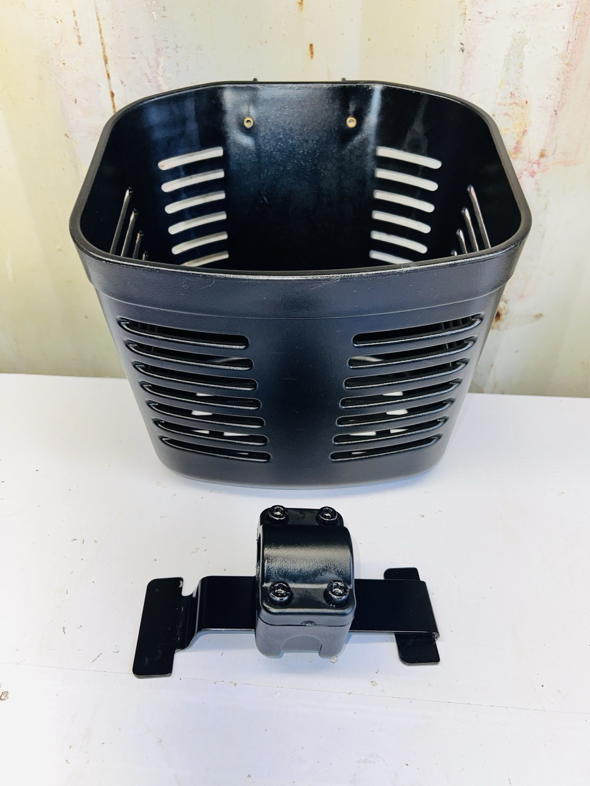 Pride GoGo Scooter Elite Traveller Plastic Front Basket & Bracket FRMASMB13758