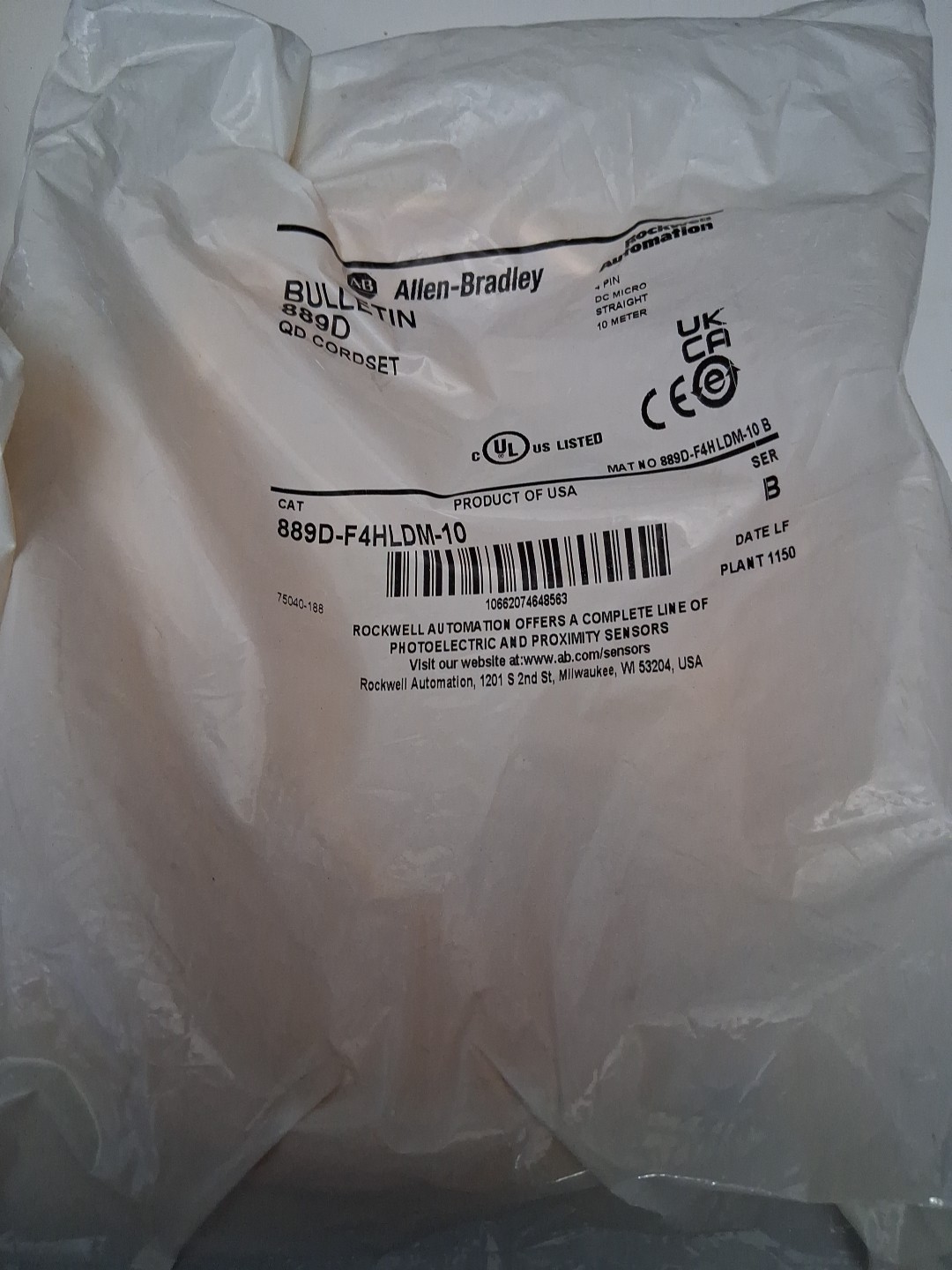 Allen Bradley 889D-F4HLDM-10 Male/Female 4-Pin Straight Plug 10M Long NEW!!!