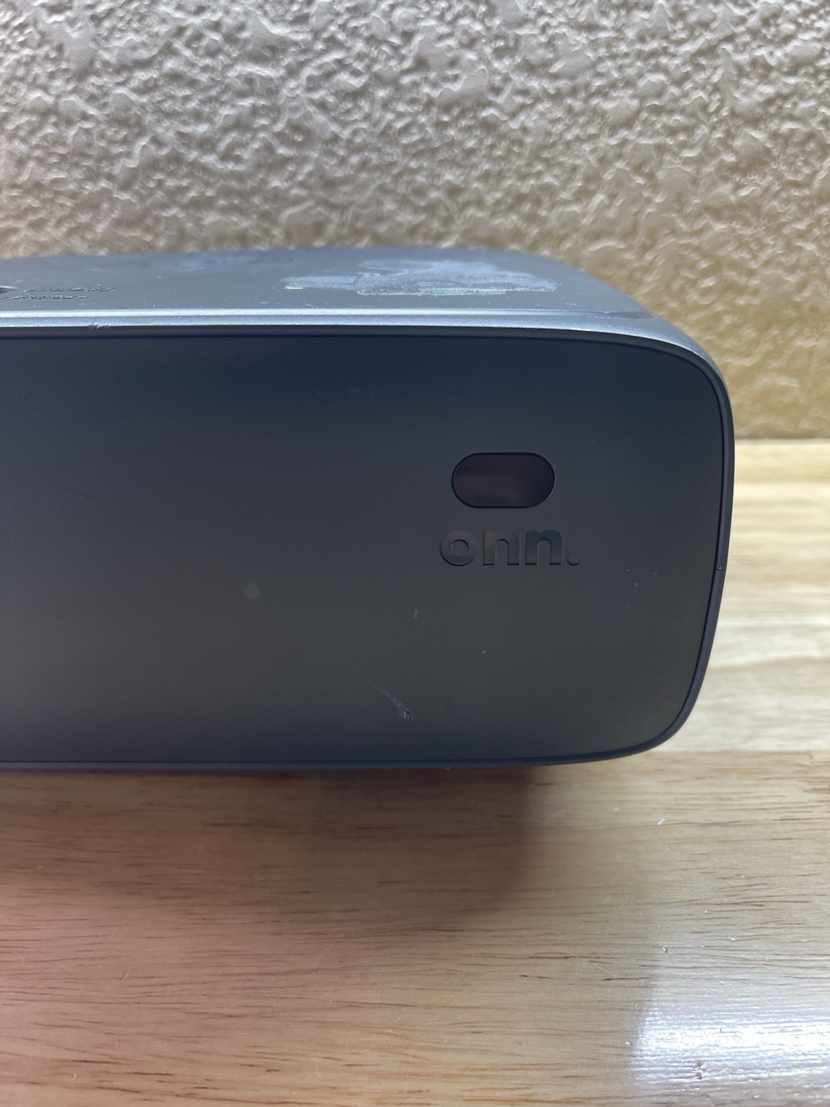 Onn. Class HD (720p) LCD Projector (100096801) No Adapter