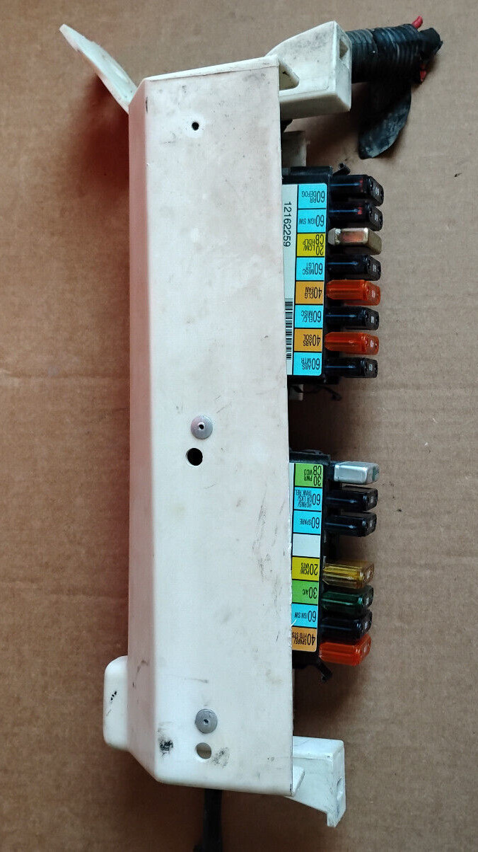 1997-99 BUICK LE SABRE UNDER HOOD FUSE BOX 25535534 OEM