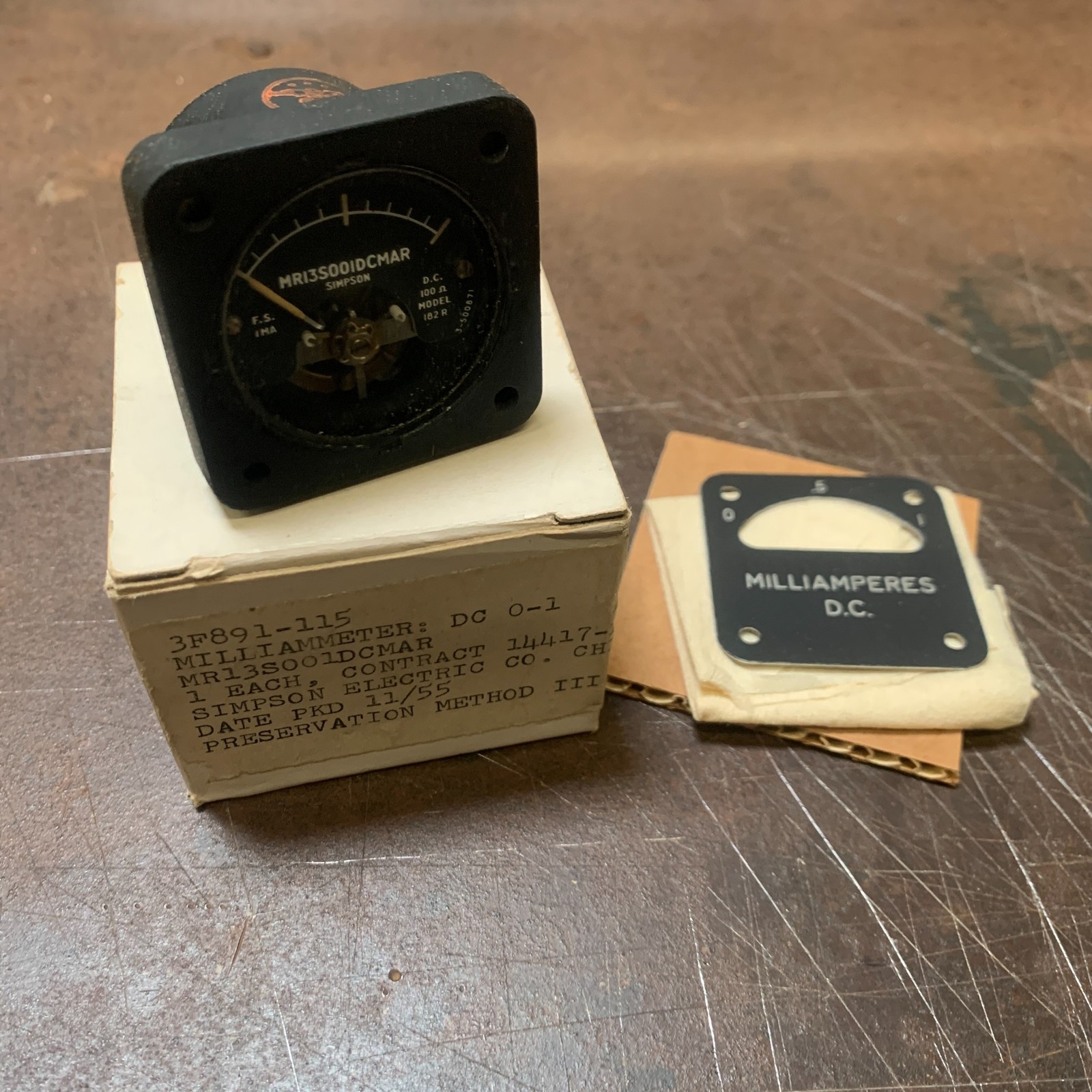 VTG Simpson Electric Co Panel Milliammeter DC 0-1 MRS132001DCMAR 3F891-115 New