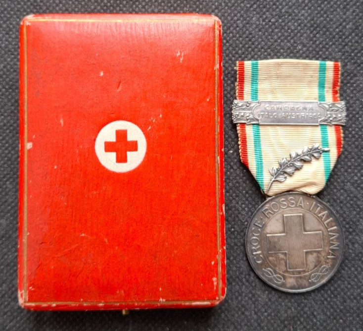 CRI Volunteer Merit Medal Italian Pink Cross Italian-Austrian Bar