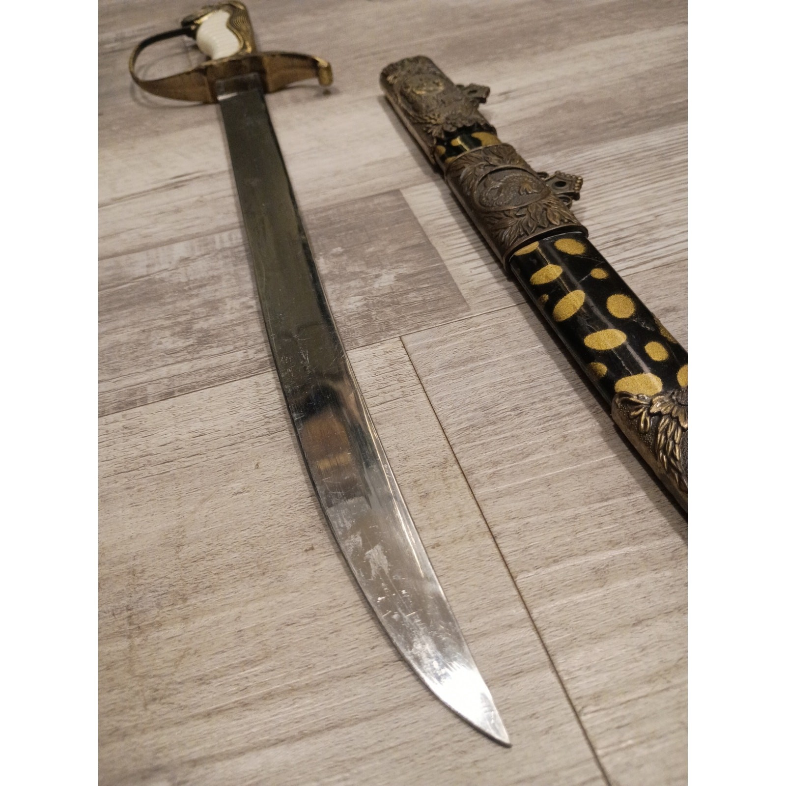 Dongfang Decorative Sword