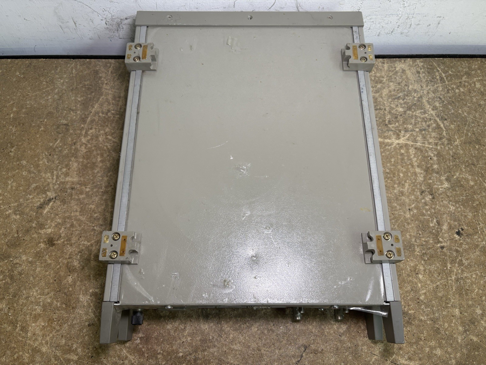 Anritsu MH680B Tracking Generator
