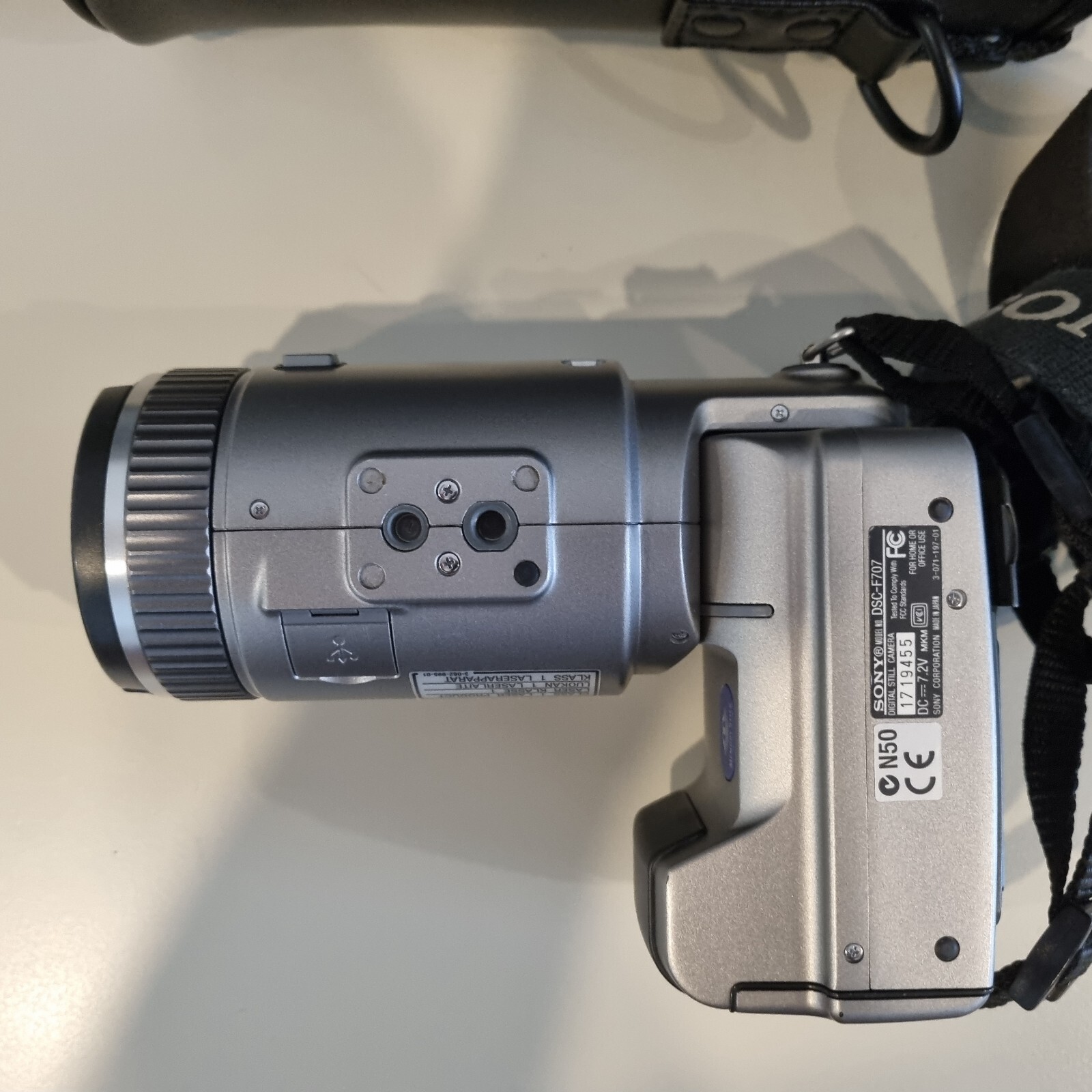 Sony DSCF707 Cyber-shot 5MP Digital Camera Working Tested!