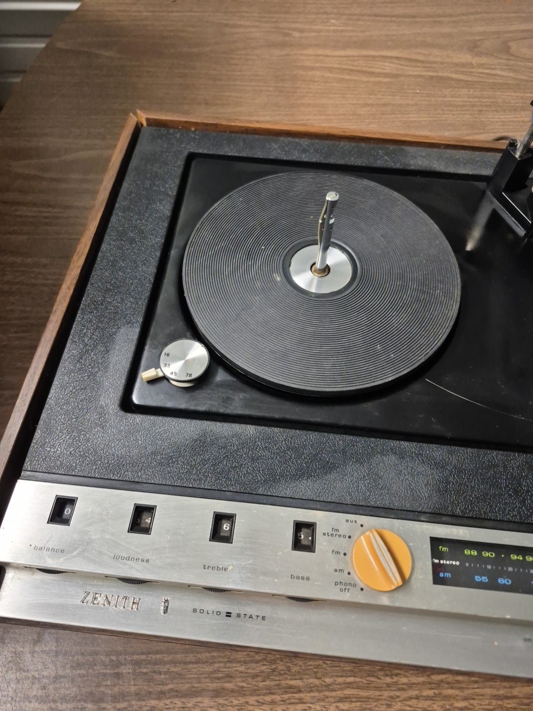 Zenith Compact Stereo System Am/fm Record Player D583 Read Description