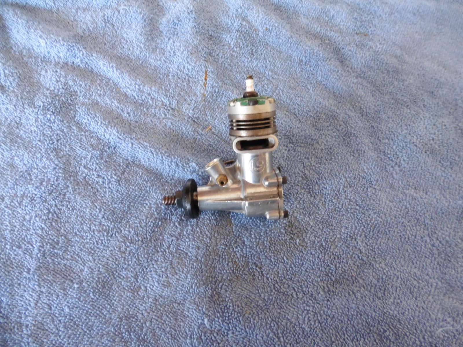 NOS Vintage~K&B~GREEN HEAD~TORPEDO .19~CONTROL LINE~MODEL AIRPLANE ENGIN