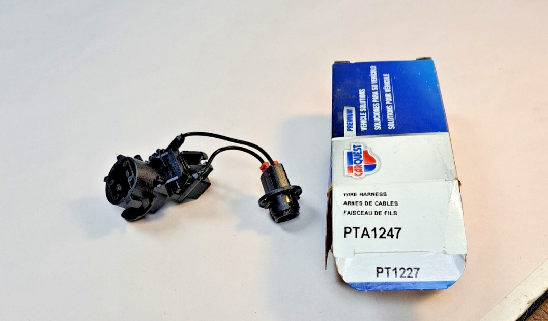 CARQUEST PTA1247 Side Marker Light Socket
