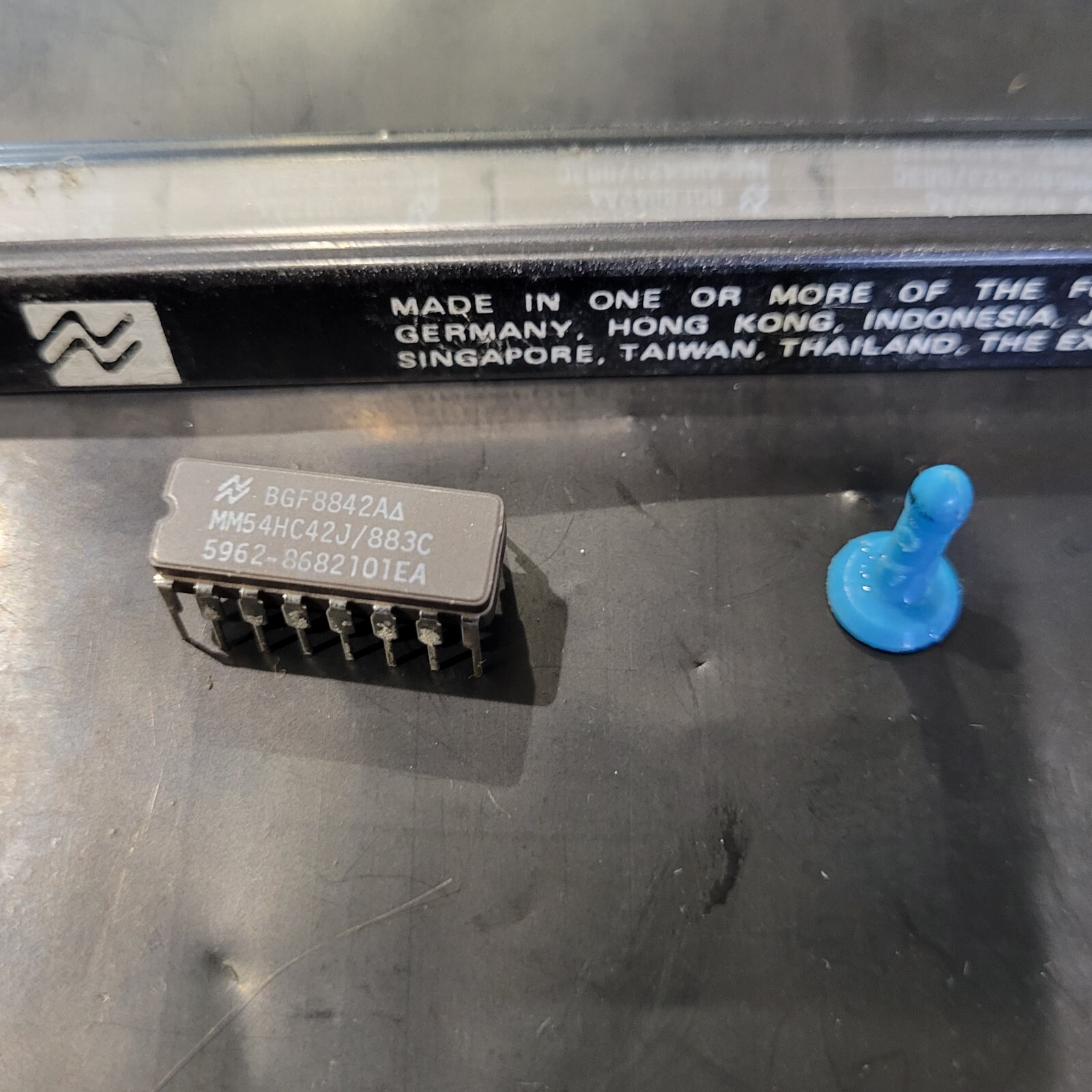 MM54HC42J/883C NSC 5962-8682101EA DECIMAL DECODER DRIVER VINTAGE NEW RARE $19