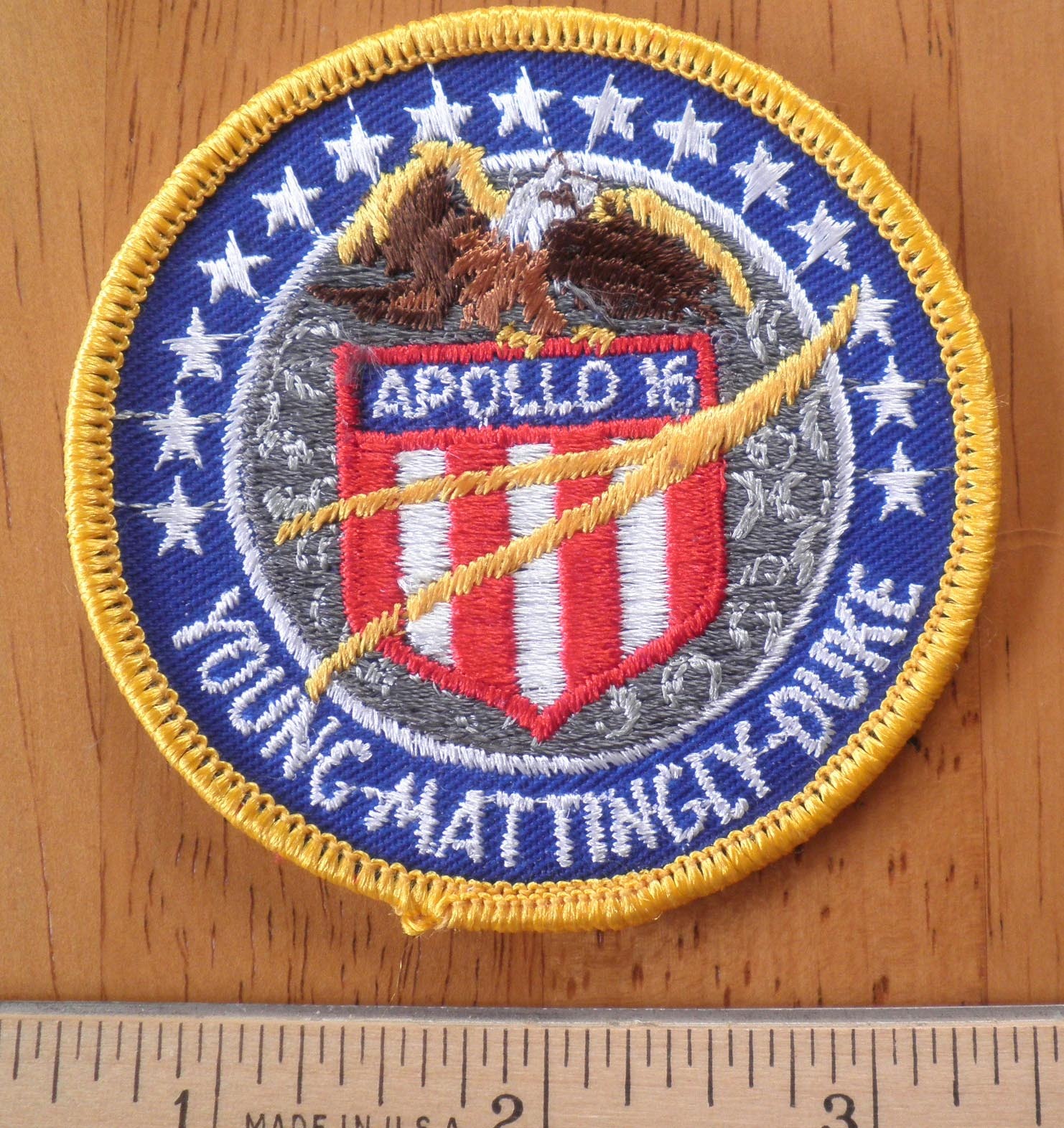 Apollo 16 XVI Moon Mission Astronauts patch Vintage NICE! Young Mattingly Duke
