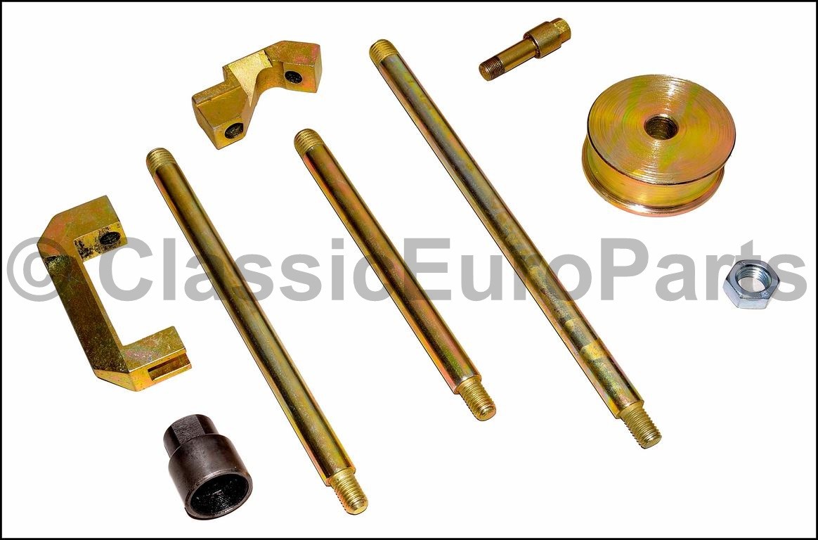 Slide hammer kit for removal of siezed Bosch diesel injectors