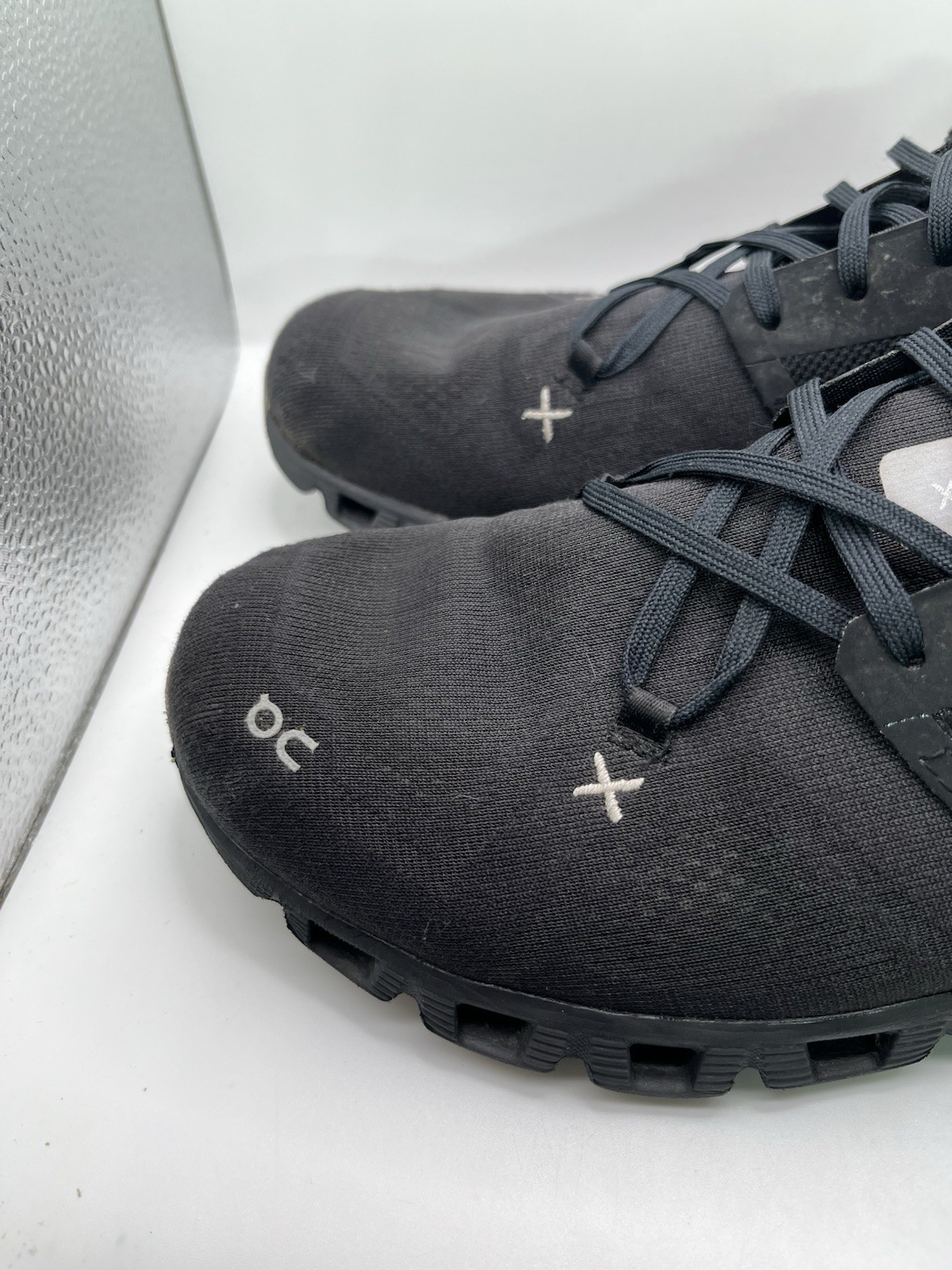 ON Running Cloud X 3 Black Mens 9.5 Running Shoes Trainers Sneakers - Pre-Owned