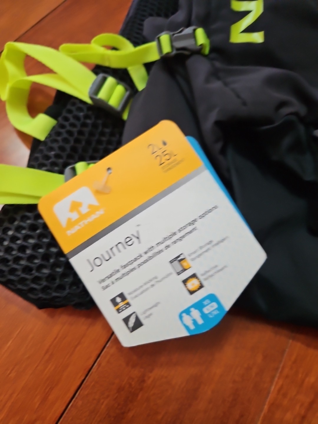 Nathan NS4534 Journey Hydration Backpack with 2L Bladder S/M