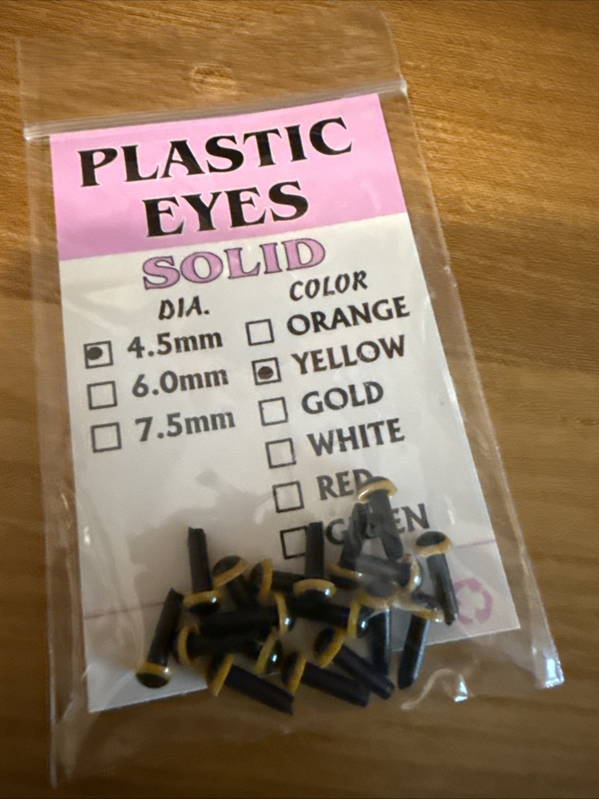 Solid Plastic Eyes 4.5mm Yellow / Fly Tying