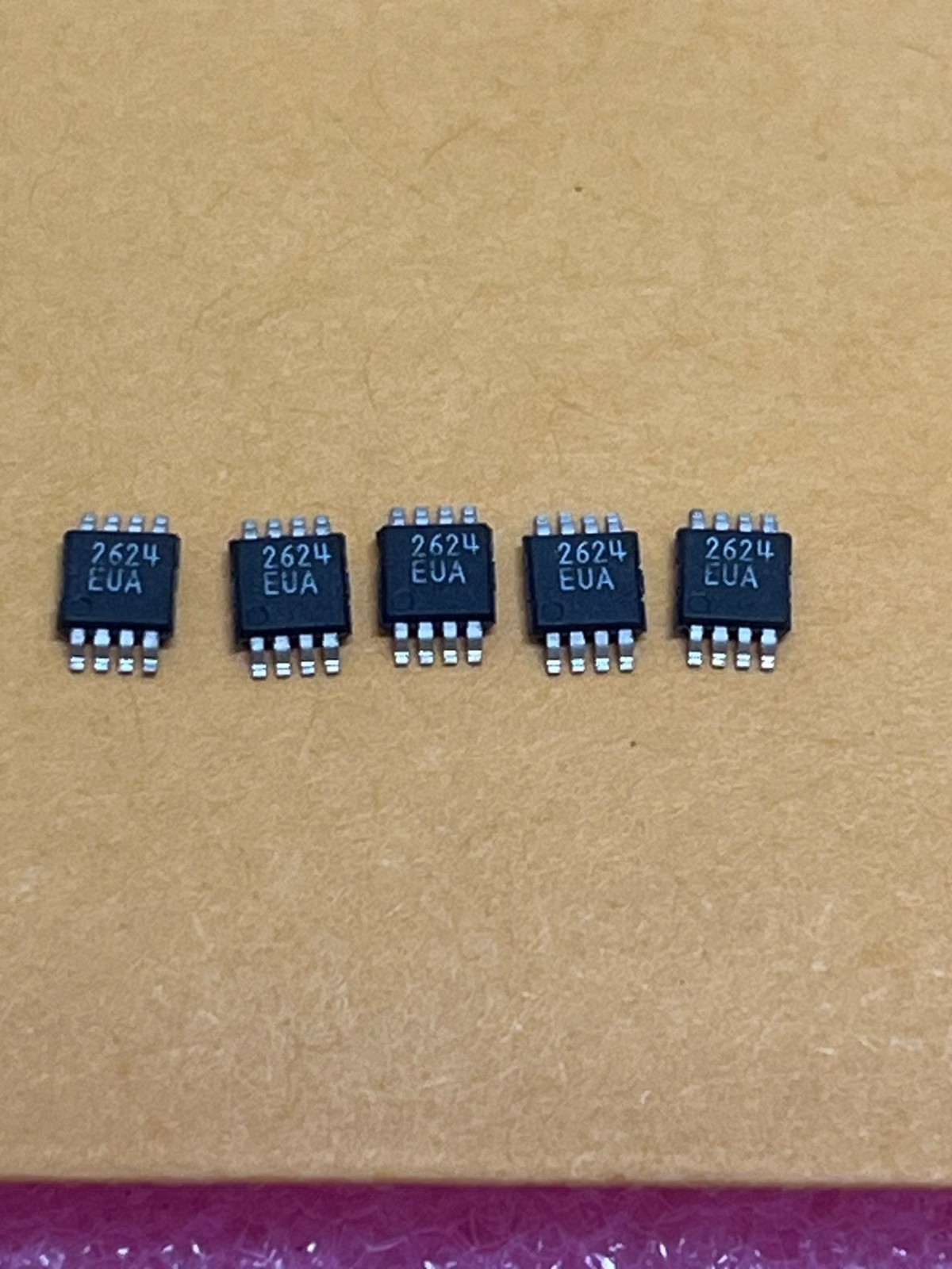 Maxim MAX2624EUA Monolithic Voltage Controlled, Lot of 5pcs - NEW!