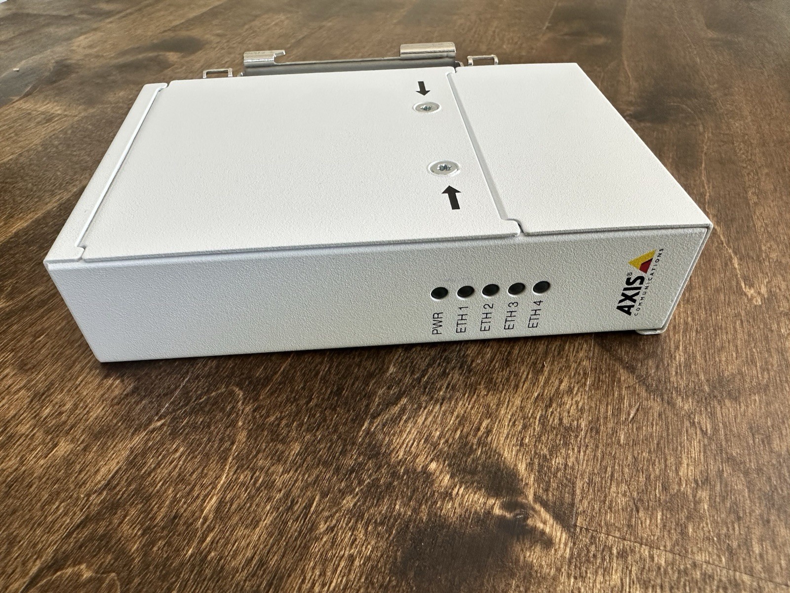 AXIS T8604 Media Converter Switch