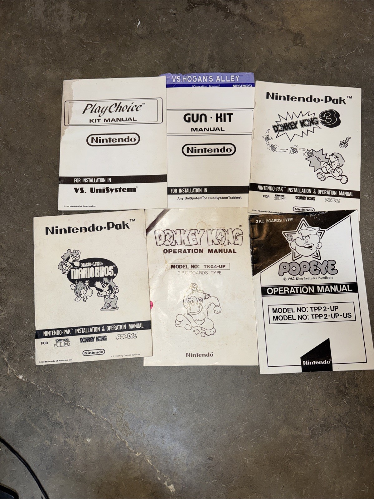 Nintendo DK, DK3, Popeye, Playchoice, Mario Bros. Gun Kit Hogans's Alley Manual