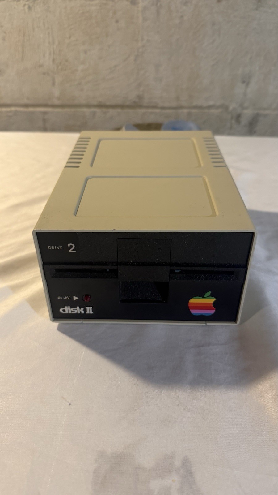Vintage Apple Disk II ][ Drive Refurbished A2M0003 Very Good Condition See Pics