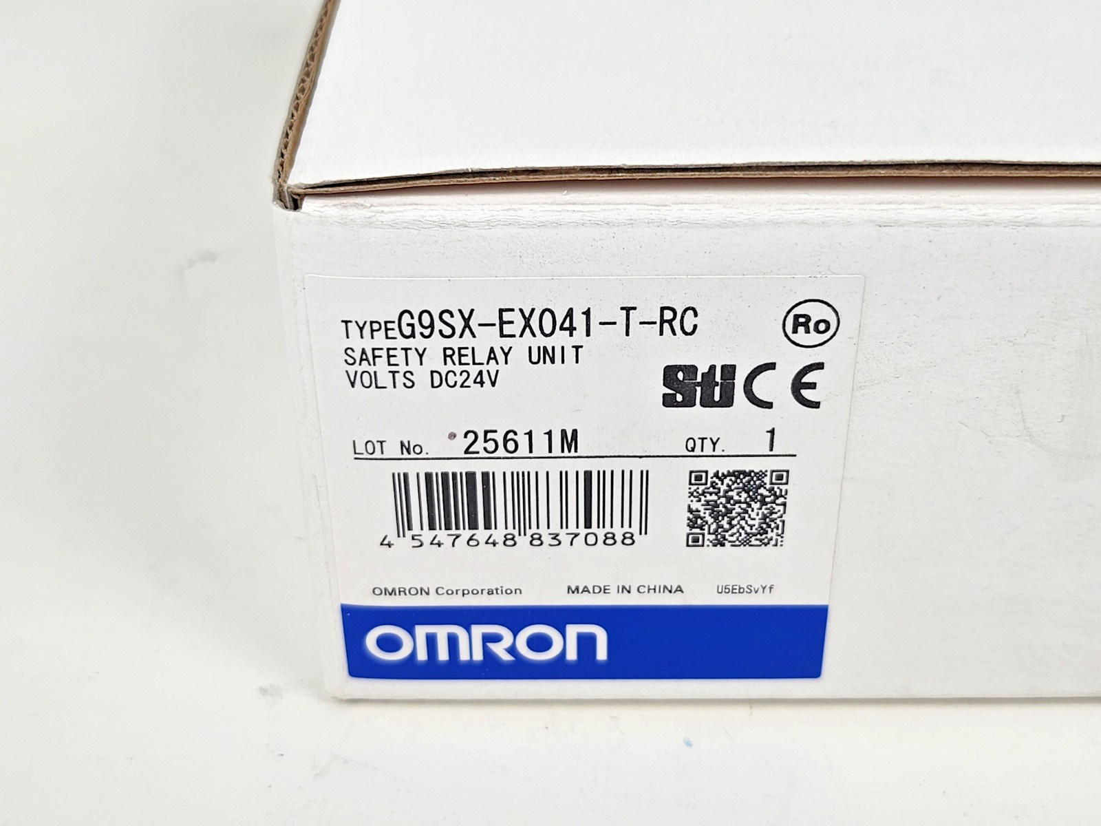 OMRON G9SX-EX041-T-RC safety relay unit
