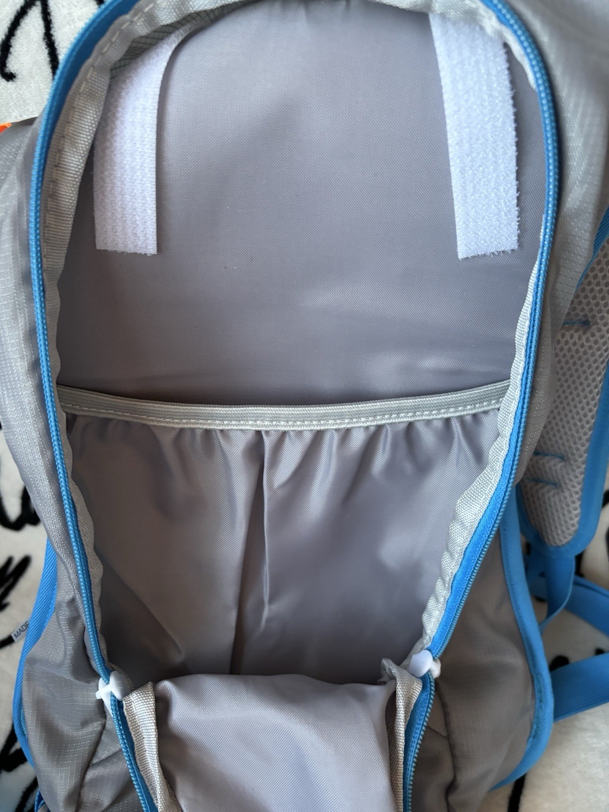 PATH & STREAM Blue/Grey 2 Liter Hydration Backpack New No Tags