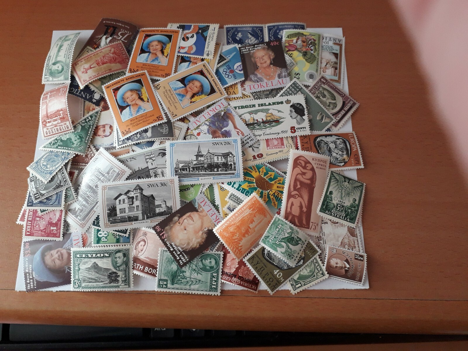 170 Different Commonwealth & British. Empire u/m  stamps
