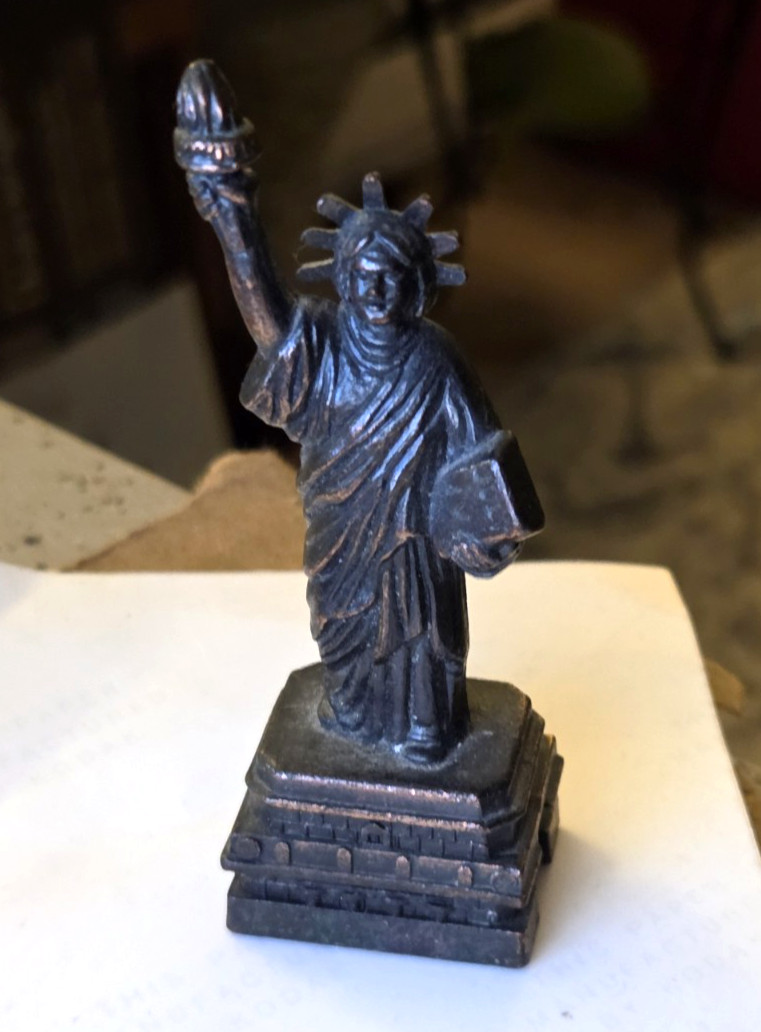 VTG Die Cast  3.5” Miniature 1986 Statue of Liberty Centennial Pencil Sharpener