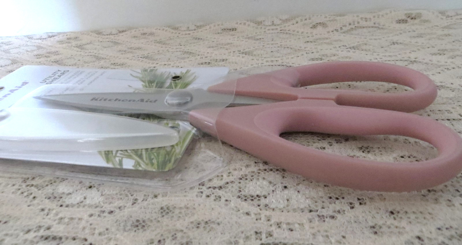 KitchenAid Scissors Utility Shears Pink Dried Rose w/Cover Steel HDRA NEW/pkg