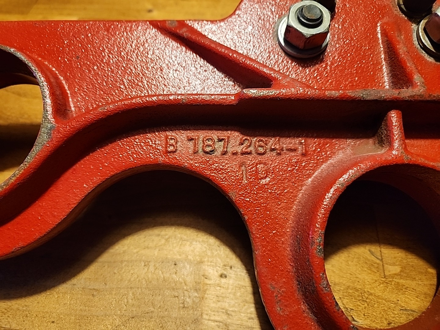 BLACKHAWK FRAME PULLING CLAMP COMPLETE B787 264