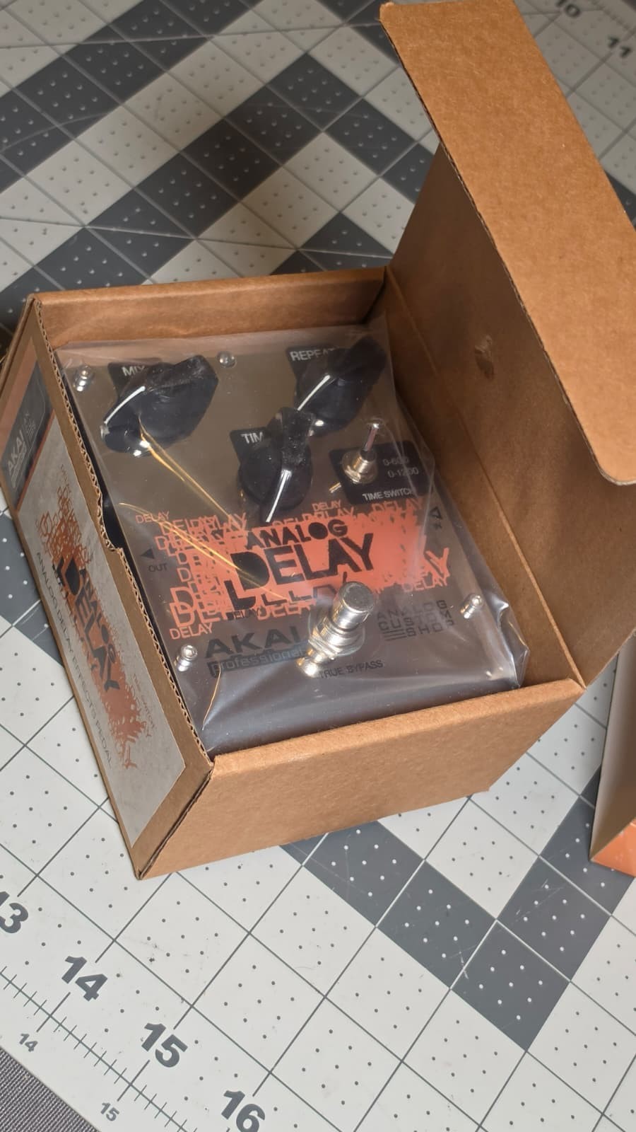 Akai Professional Analog Delay w/ original box, instructions
