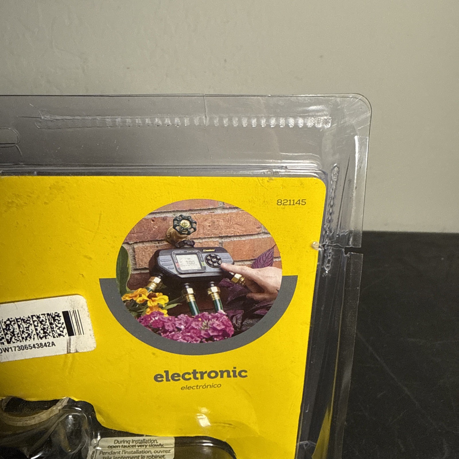 Melnor Hydrologic Automatic 4-Outlet Programmable Water Timer 821145