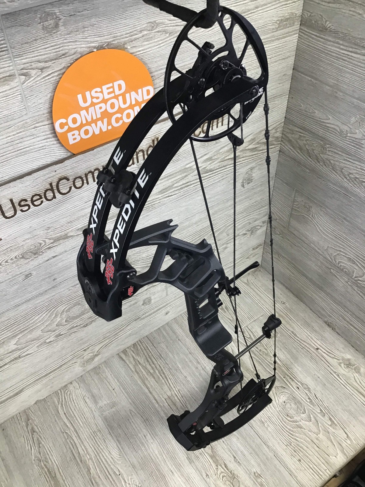 Used PSE Xpedite Right Handed 55-65# Gray