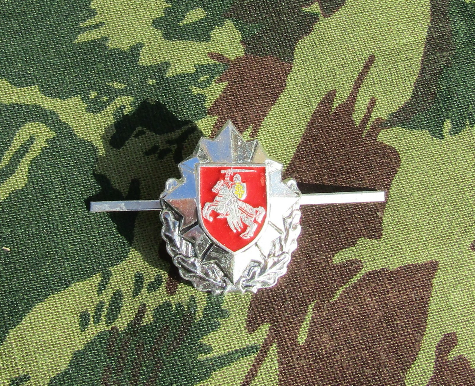 Belarus Army Enlisted Ranks old style cap badge for Visor