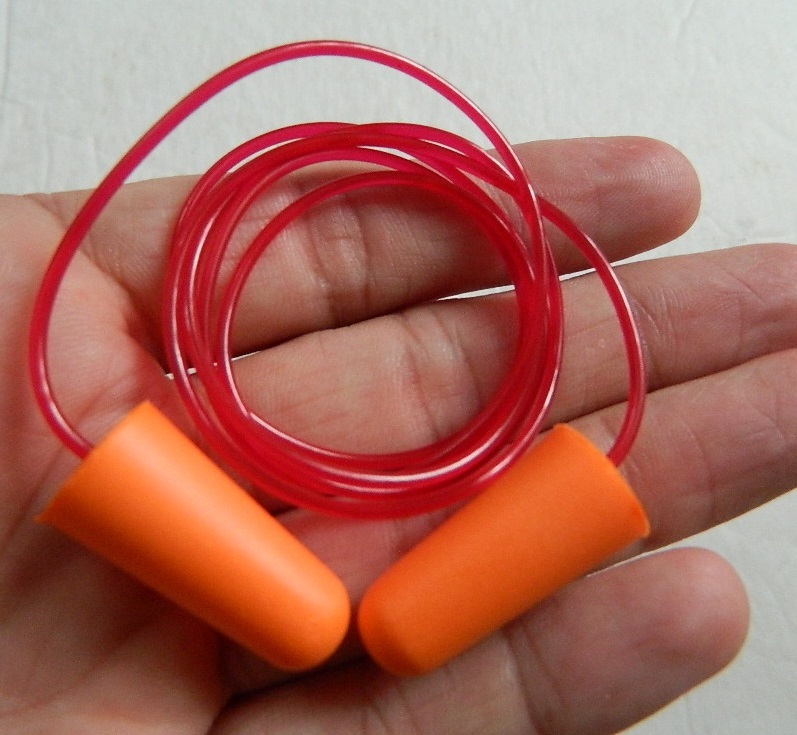 DURAPLUGS SOFT FOAM CONTOURED SHOOTING CORDED PLUGS EARPLUGS 6 PAIRS LOT, 32 dB!