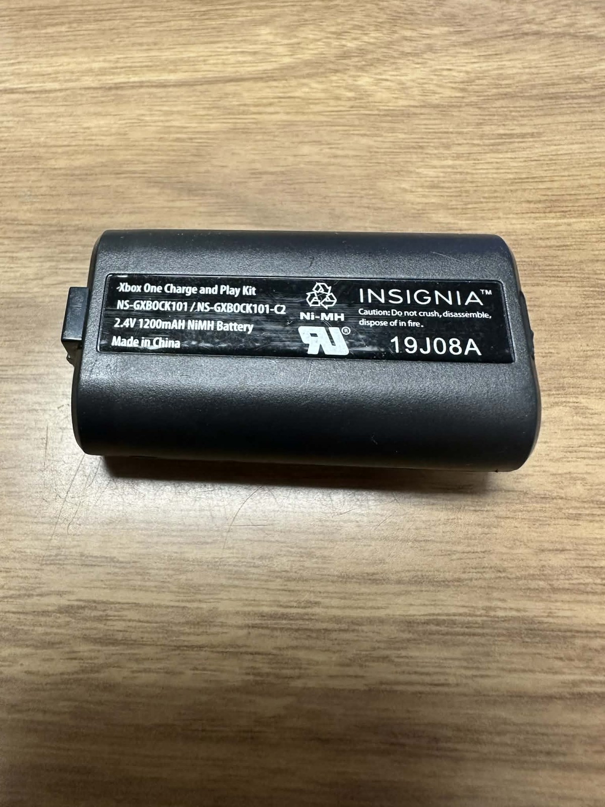 Insignia Black Rechargeable Battery For Microsoft Controllers For Xbox 9E