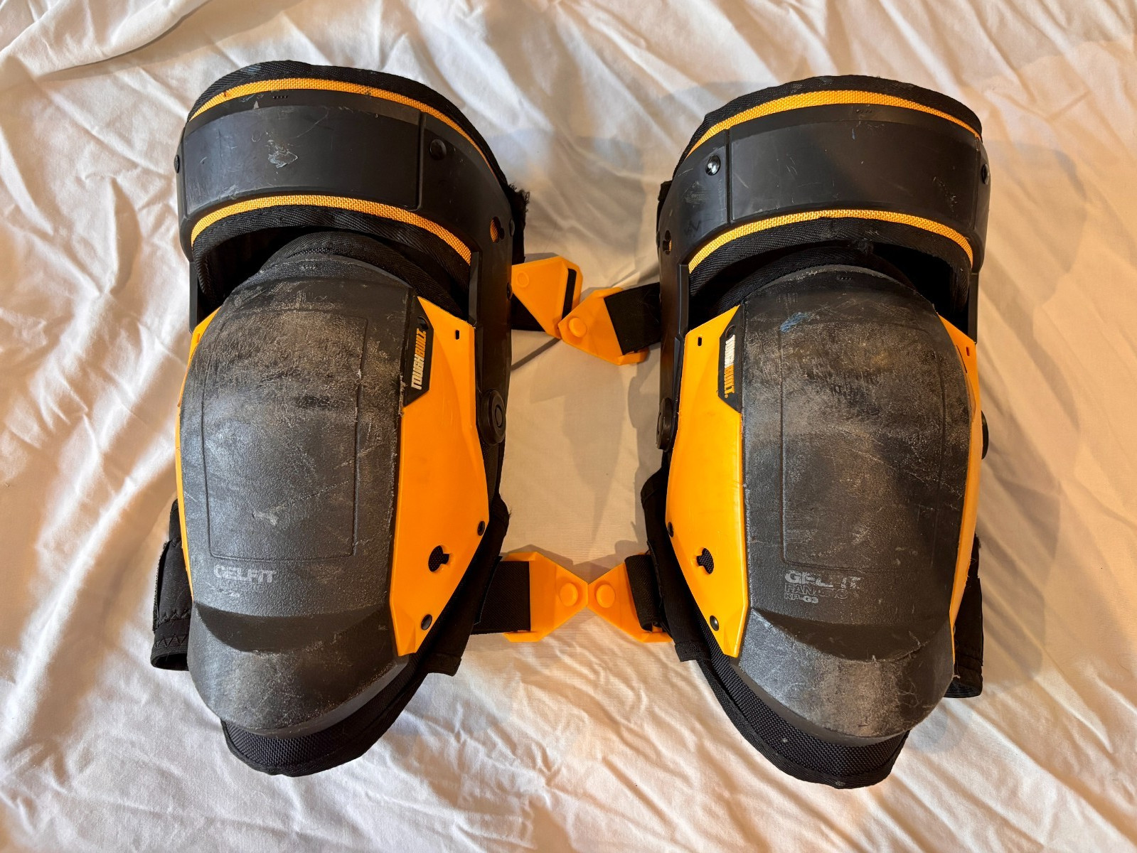 Toughbuilt TB-KP-G3 Gelfit™ Fanatic - Thigh Support Stabilization Knee Pads USED