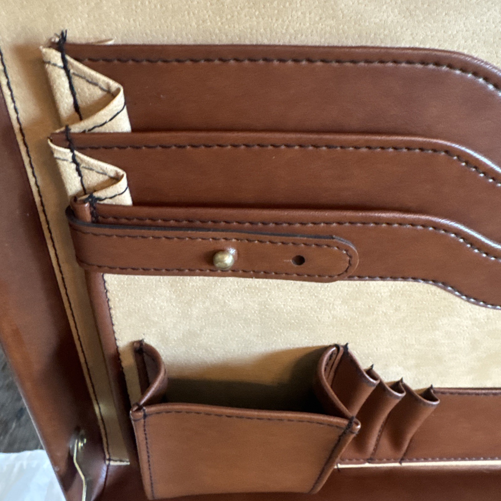 Vintage Atlantic Leather Briefcase in Great Condition 18.5 x 14.5 x 4.5 inches