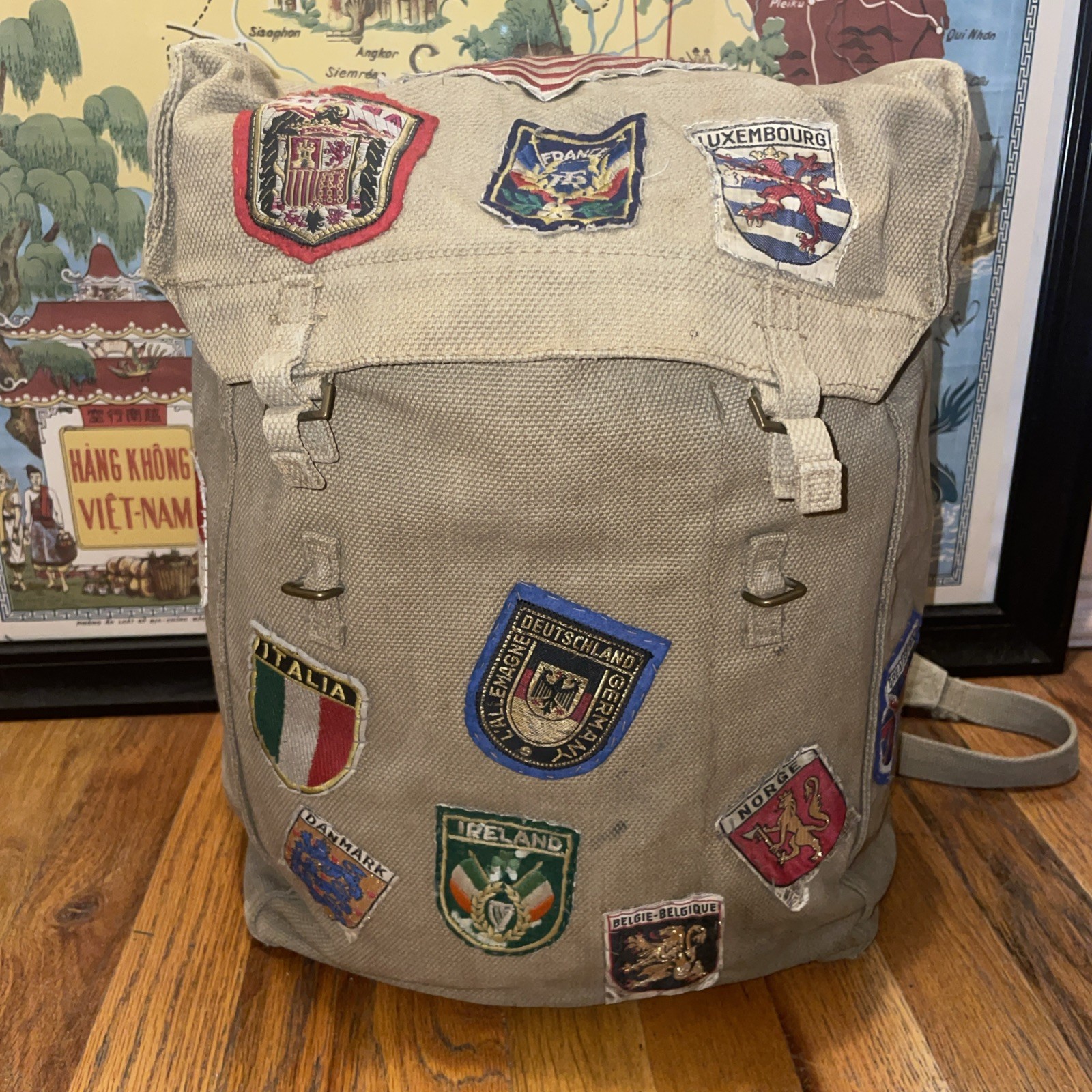 VTG 1950s Student Travel MECo British Military Canvas RUCKSACK BACKPACK PATCHES