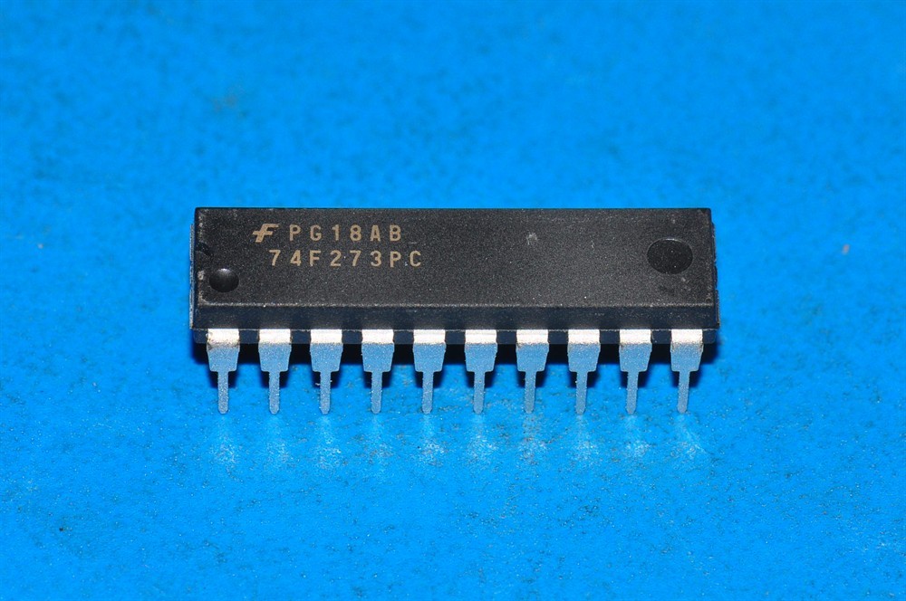 New (54pcs) 74F273PC FAIRCHILD IC Logic