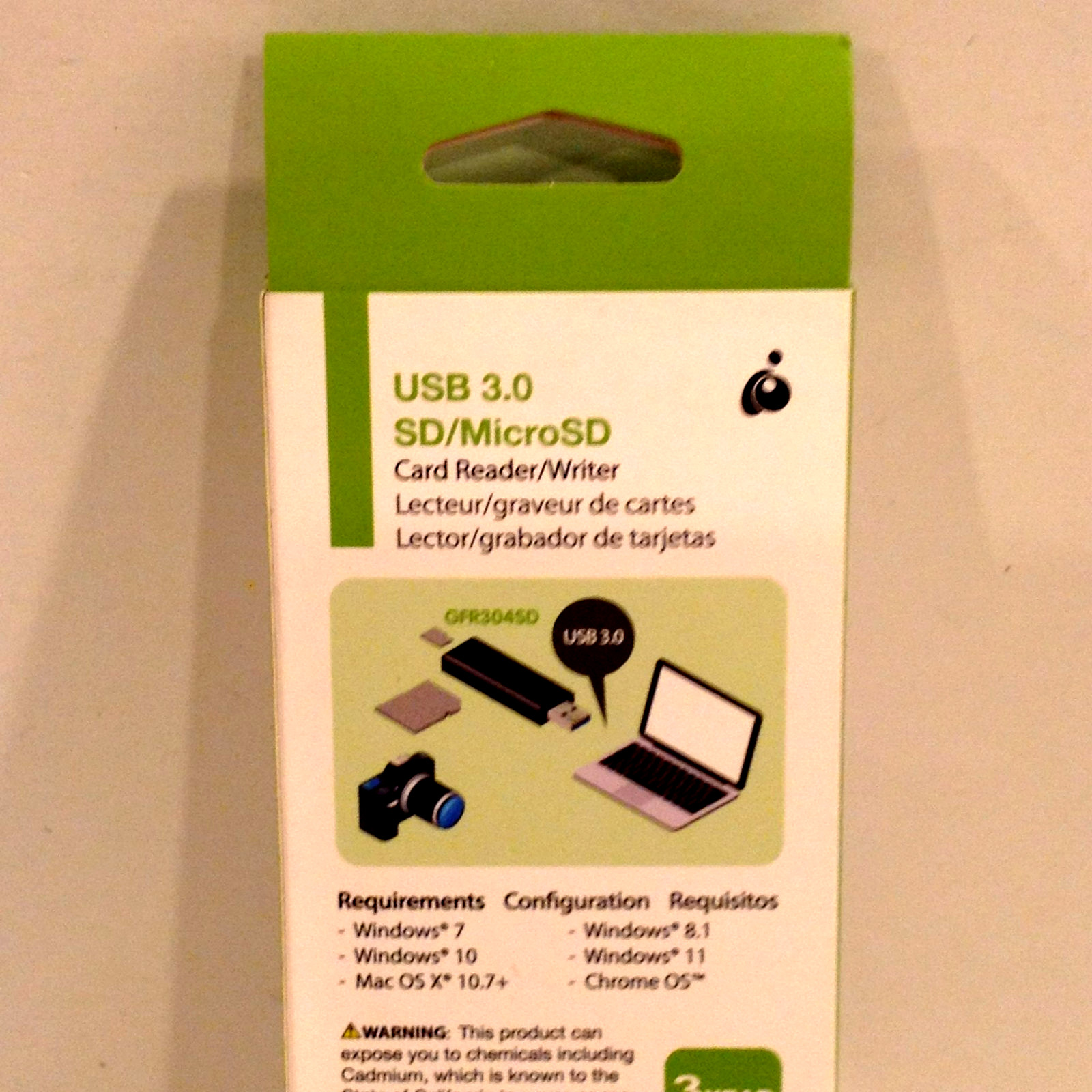 IOGEAR SuperSpeed USB 3.0 SD/Micro SD Card Reader Writer GFR304SD 5Gbps Data New