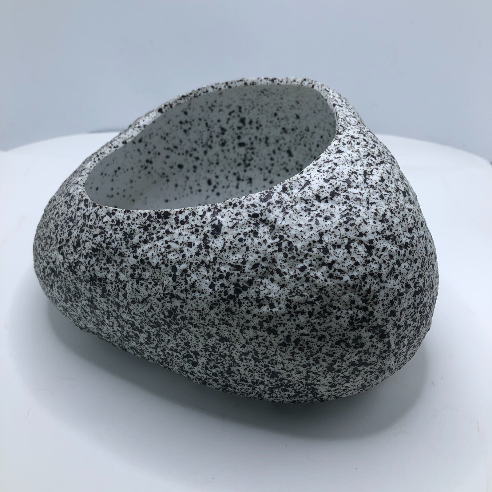 Dept 56 Beachstone Ceramic Planter