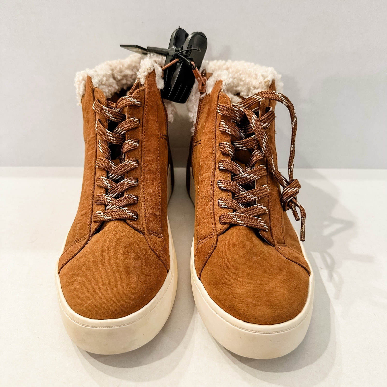 Time And True Women's Kaia High Top Faux Shearling Sneaker Size: 8 Brown(Cognac)