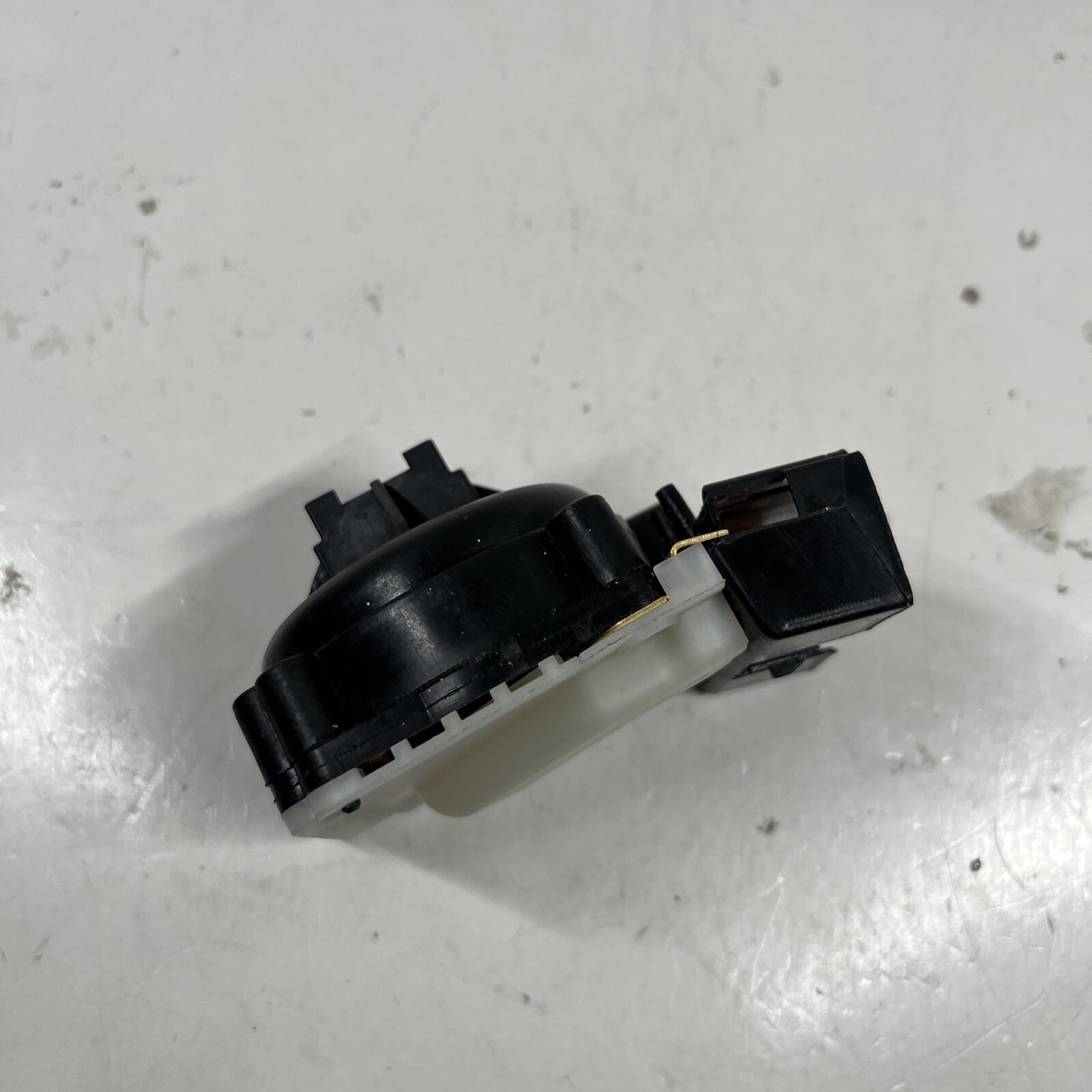 924-869 Ignition Switch Steering Column for Select Models USA Free Shipping