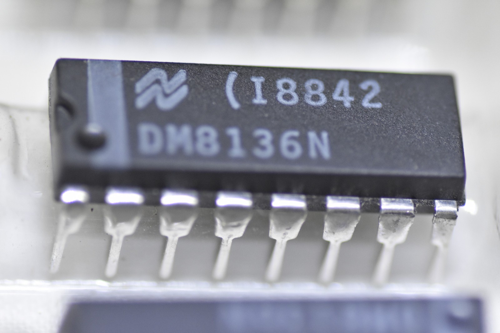 Lot of 5 pcs. DM8136N Comparator, Lot price $12.50