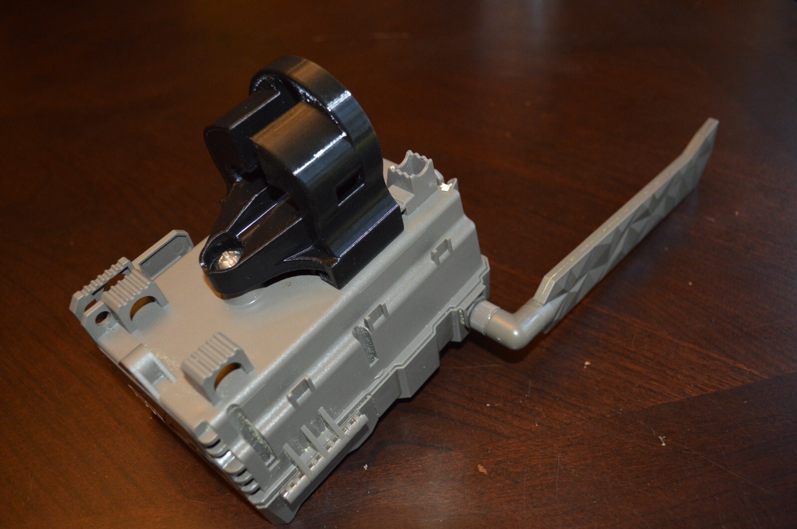 REVISED Tactacam Reveal X T-post mount