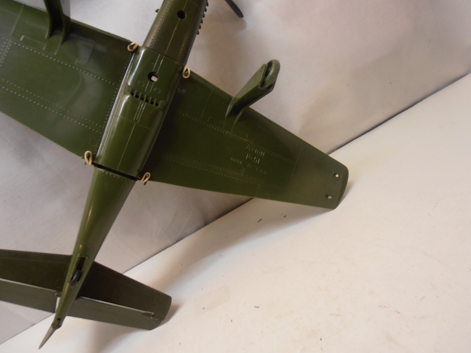Cox 049 P-51 Avion