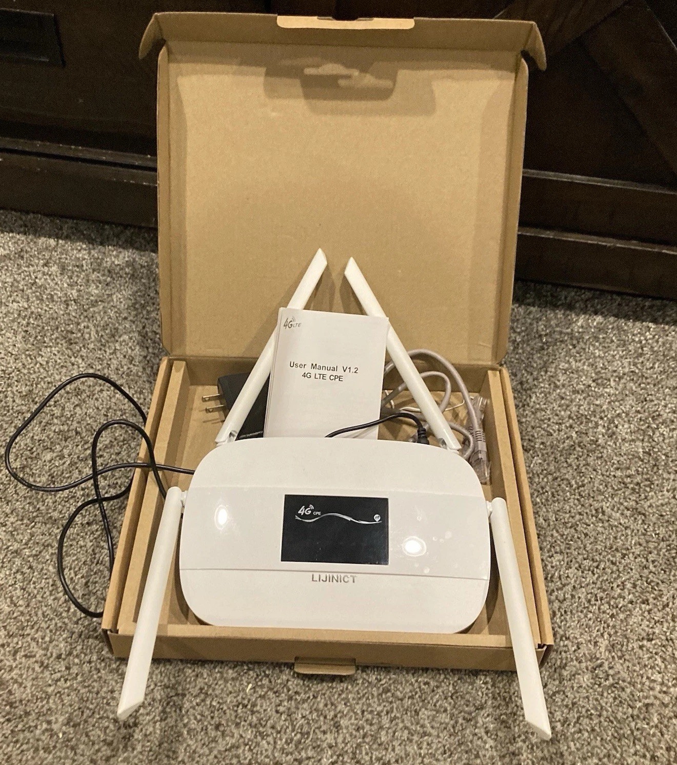 LIJINICT 4G LTE Router LC111 WiFi 300Mbps w/ Antennas SIM Ready