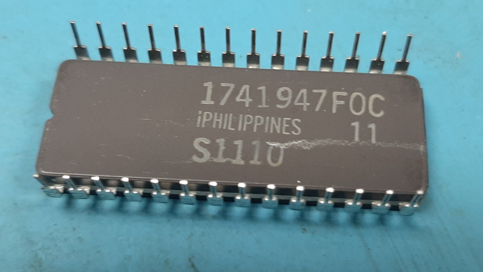 D27C256-135V05 / EPROM / I.C.